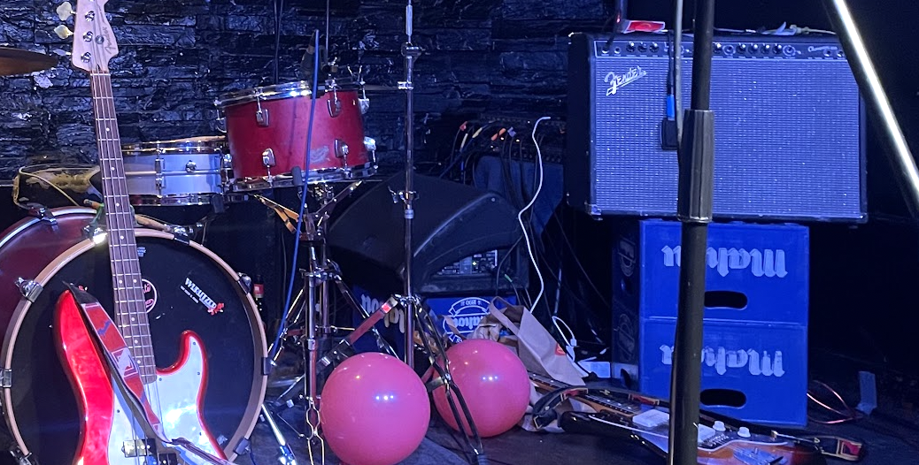 Seven minutes in heaven